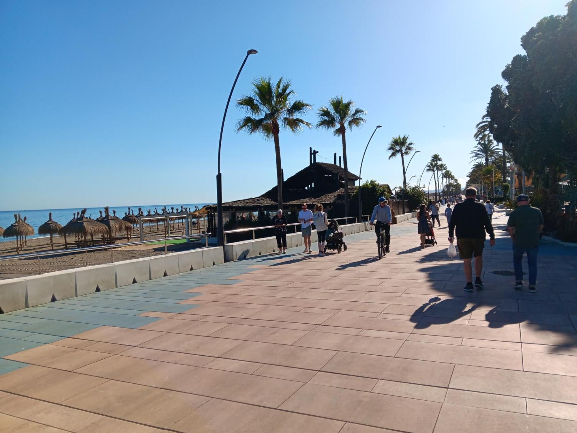 Alojamiento Iberia Playa Εστεπόνα Εξωτερικό φωτογραφία