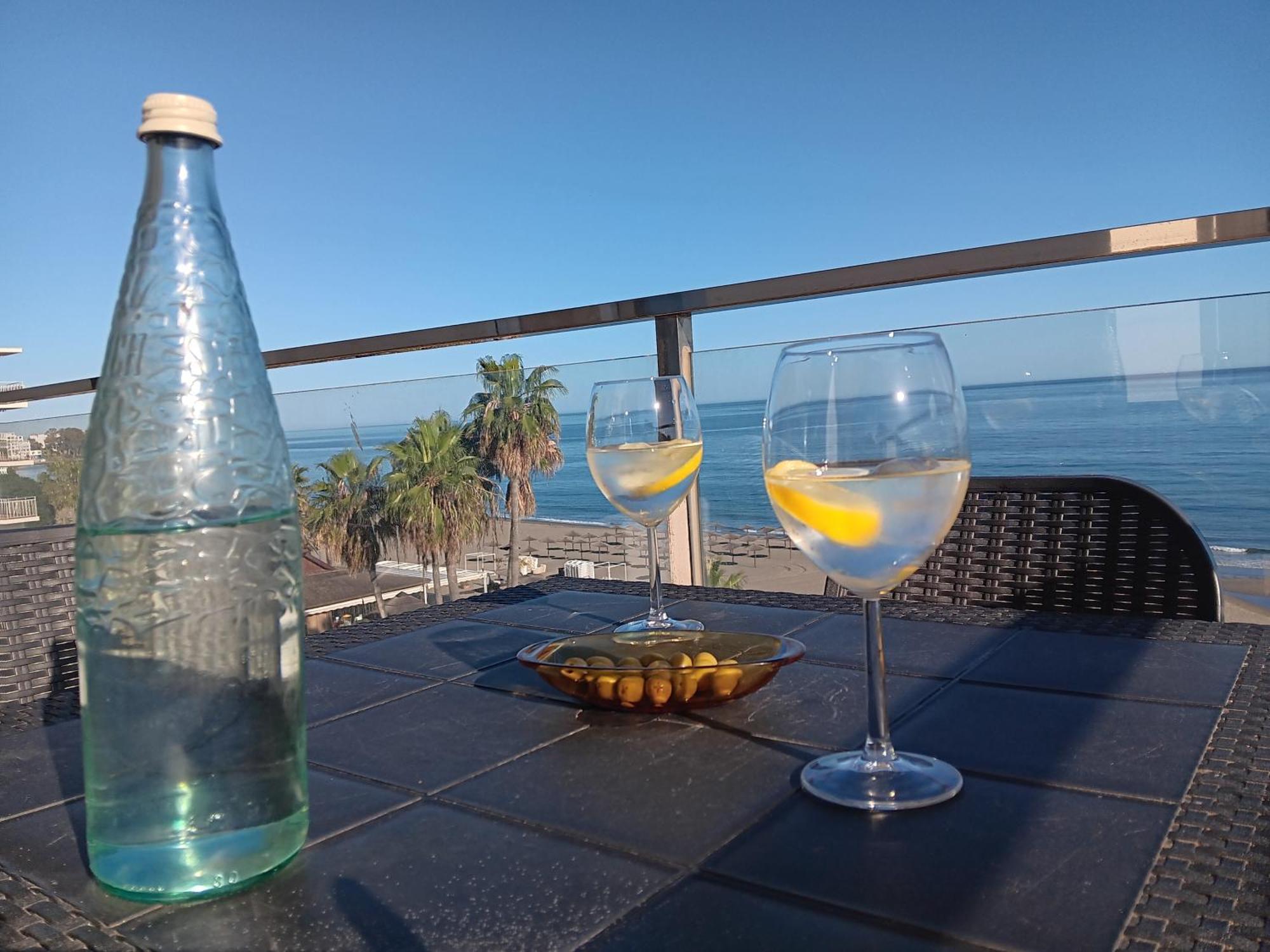 Alojamiento Iberia Playa Εστεπόνα Εξωτερικό φωτογραφία